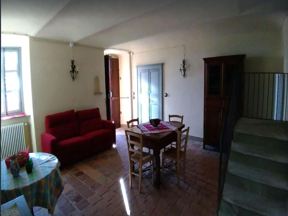 Belvilla By Oyo Castello Di Robella Extérieur photo