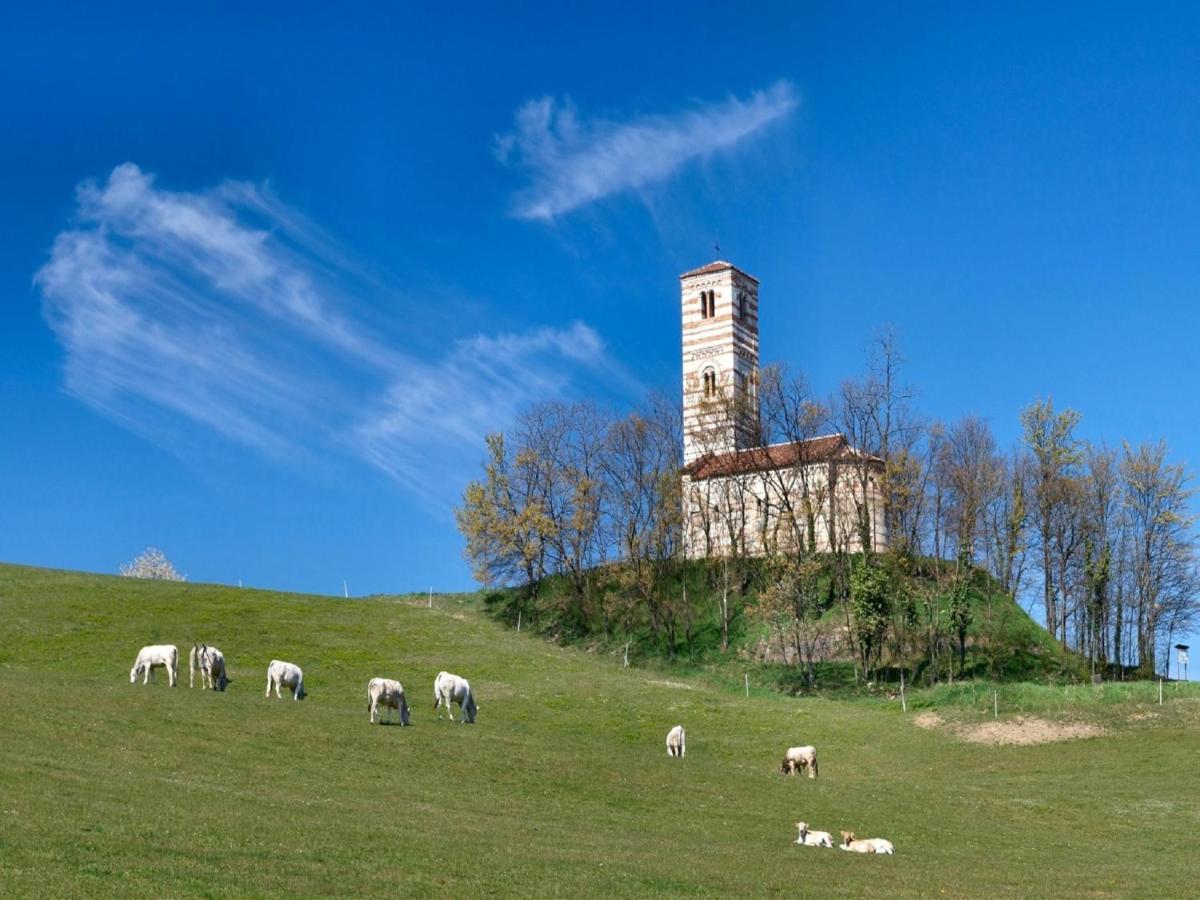 Belvilla By Oyo Castello Di Robella Extérieur photo