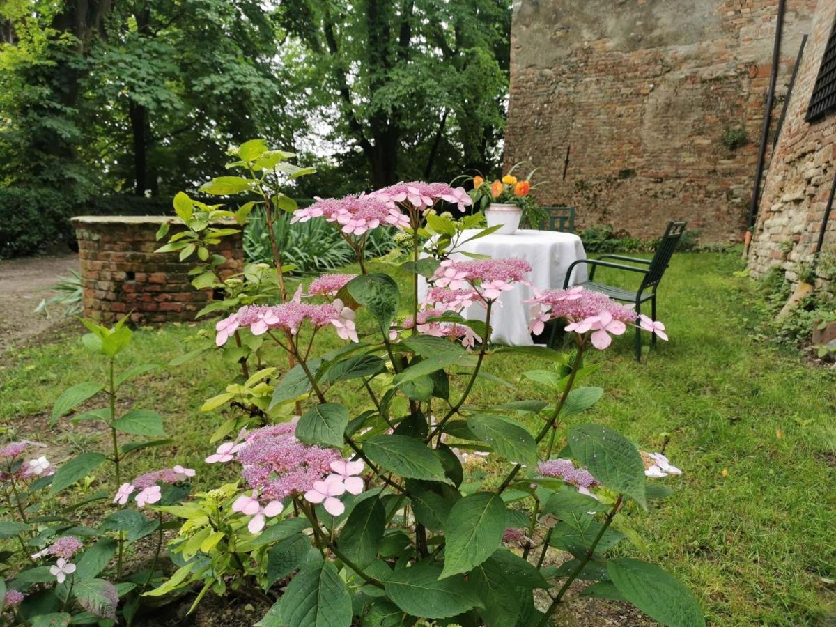 Belvilla By Oyo Castello Di Robella Extérieur photo